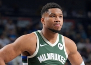 开云体育平台APP-雄鹿主帅战术英明，球队取得关键胜利的简单介绍