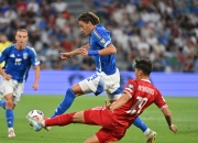 开云官网-意大利足球场上的纷争不断升级的简单介绍