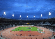 开云体育APP下载-赛道与球场，欧文接管F1揭幕战，勇士击溃北京队的双重征服