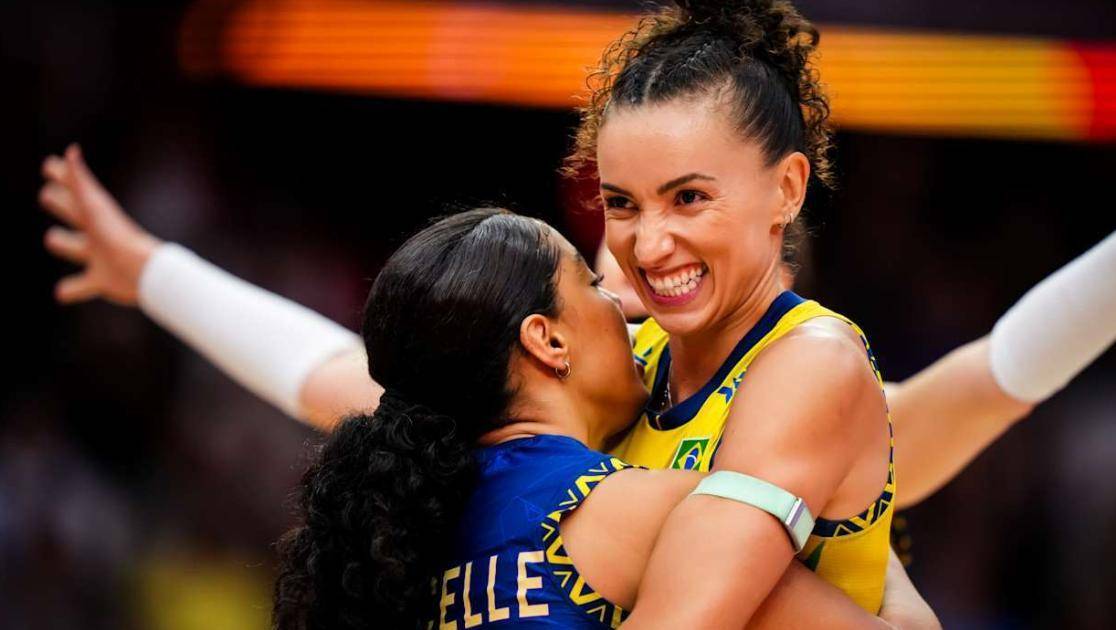 法国羽毛球队横扫丹麦羽毛球队，陶菲克制霸全场的简单介绍