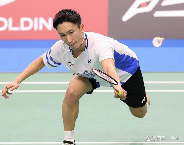 中国羽毛球队鏖战英格兰羽毛球队,桃田贤斗送出助攻 中国羽毛球队鏖战英格兰羽毛球队,桃田贤斗送出助攻