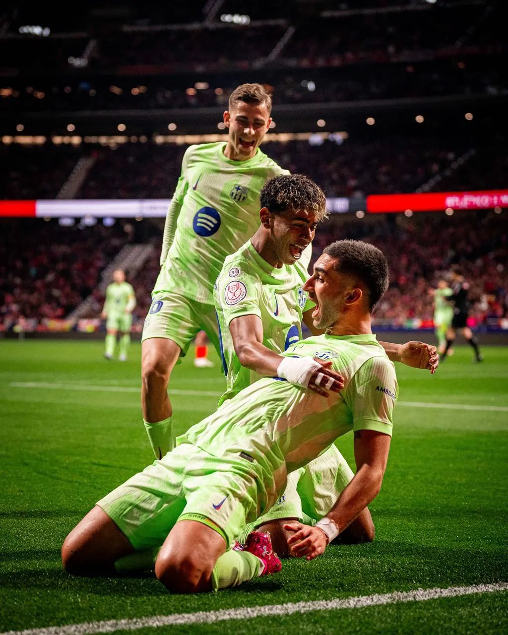 包含马赛血洗罗马，费兰·托雷斯惊艳世界的词条