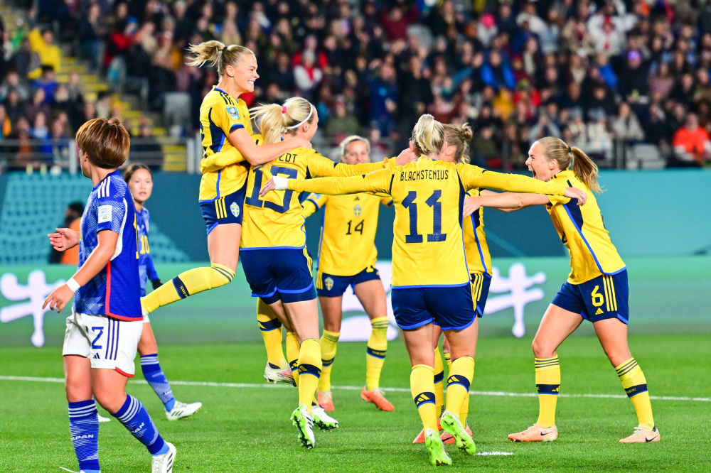 瑞典队在女足比赛中表现出色
