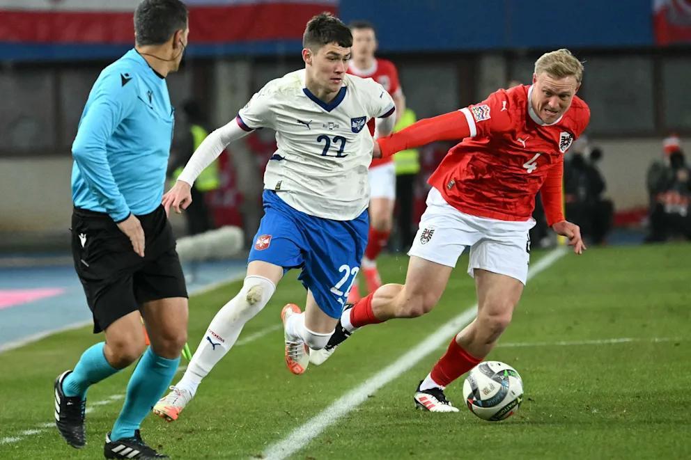 欧国联比赛中球员不幸遭遇重大伤病 欧国联比赛中球员不幸遭遇重大伤病