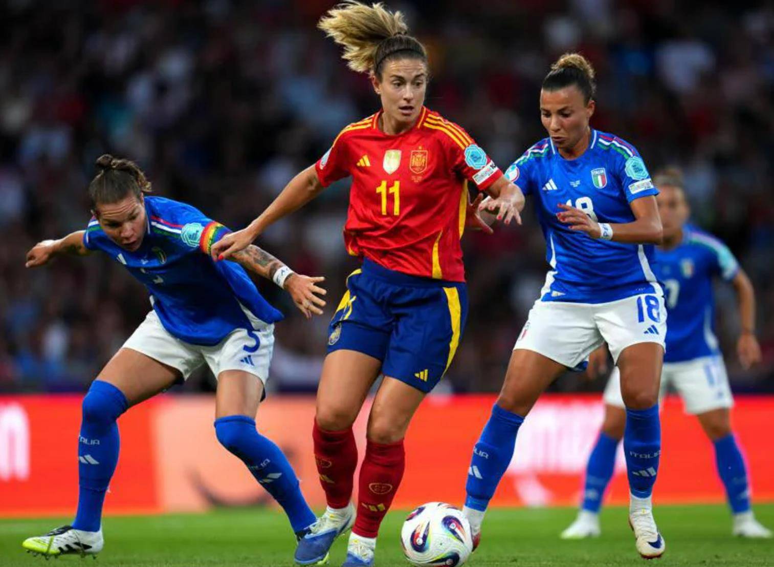 西班牙女足队加紧备战奥运会,突破自我的简单介绍 西班牙女足队加紧备战奥运会,突破自我的简单介绍