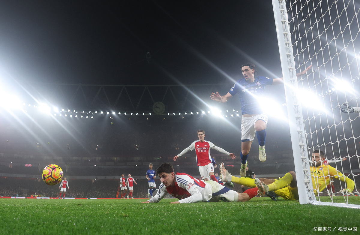 令人热血沸腾的体育盛事!足球比赛花絮的简单介绍 令人热血沸腾的体育盛事!足球比赛花絮的简单介绍