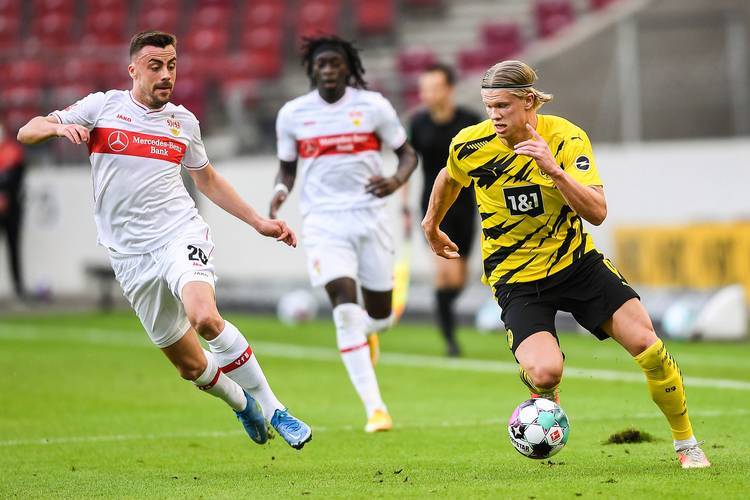 斯图加特遭遇重大失利,球队面临保级压力 斯图加特遭遇重大失利,球队面临保级压力