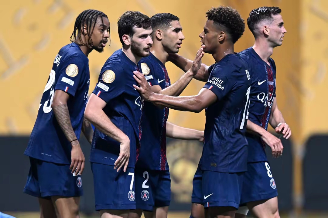 巴黎圣日耳曼客场不敌苏黎世，淘汰赛前景堪忧的简单介绍