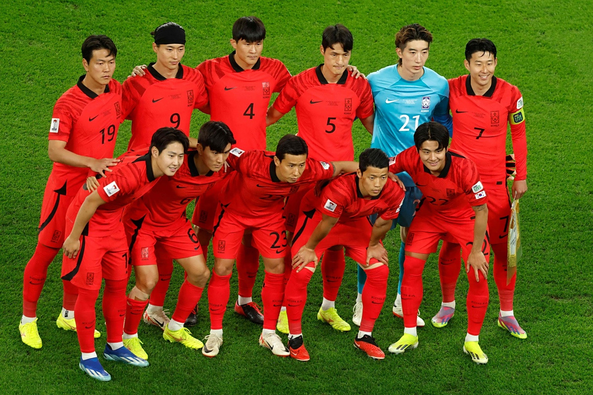 亚洲顶级俱乐部踢球风采赏析的简单介绍