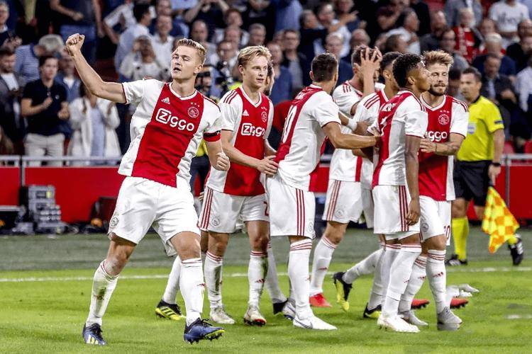 阿贾克斯客场大胜，荷甲竞争变得更加激烈