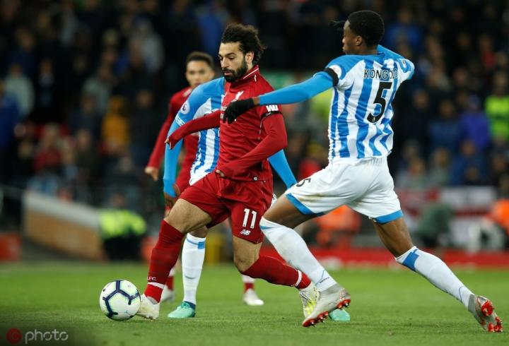 包含澳洲超级联赛收官战开战，冠军难解悬念的词条