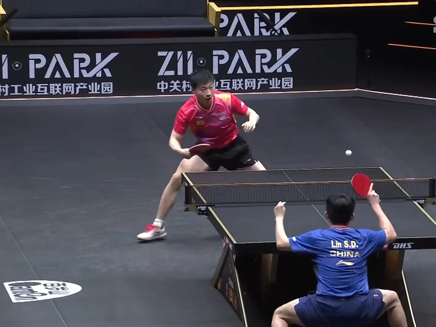 包含英国乒乓球队险胜日本乒乓球队，张继科完成帽子戏法的词条