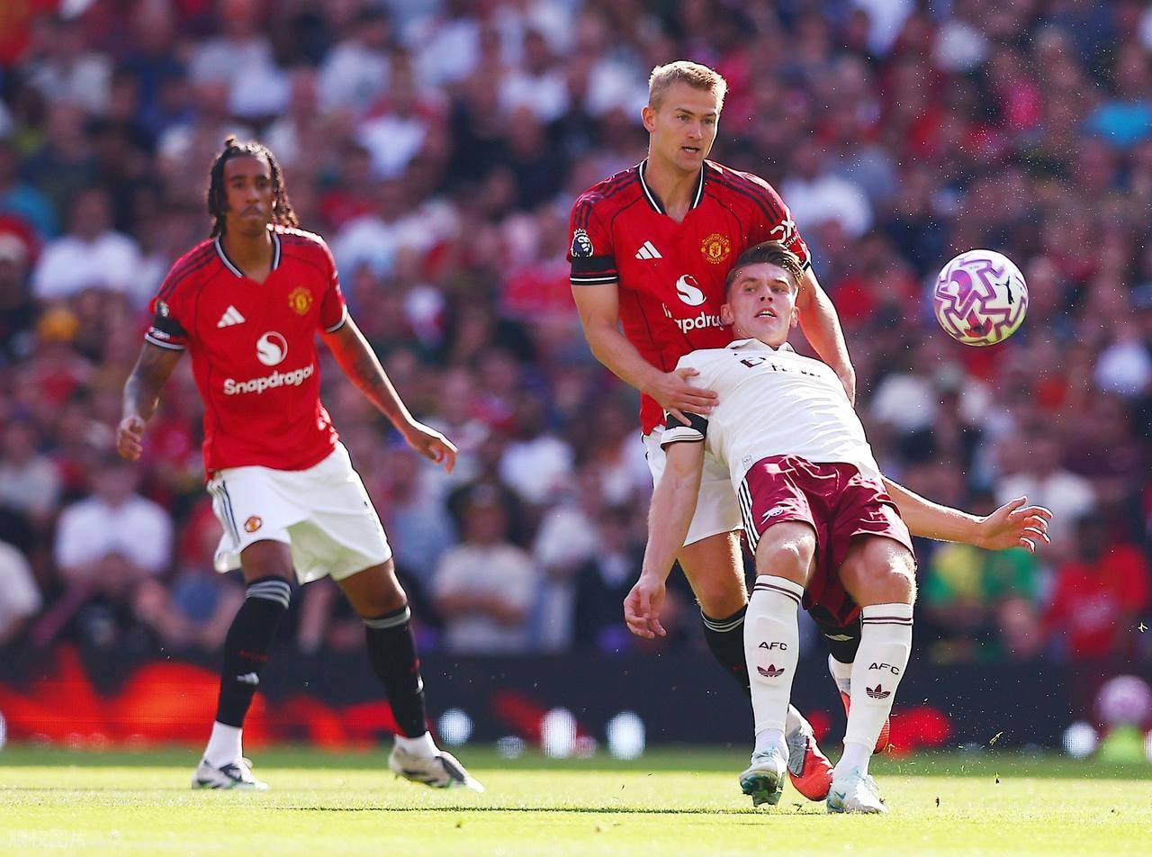 利物浦绝杀拜仁，范佩西爆发神勇