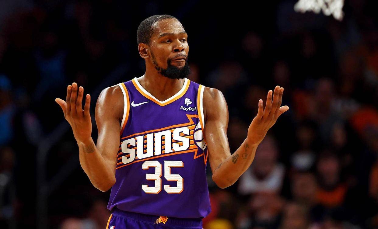 骑士轻取北京队，杜兰特状态火热