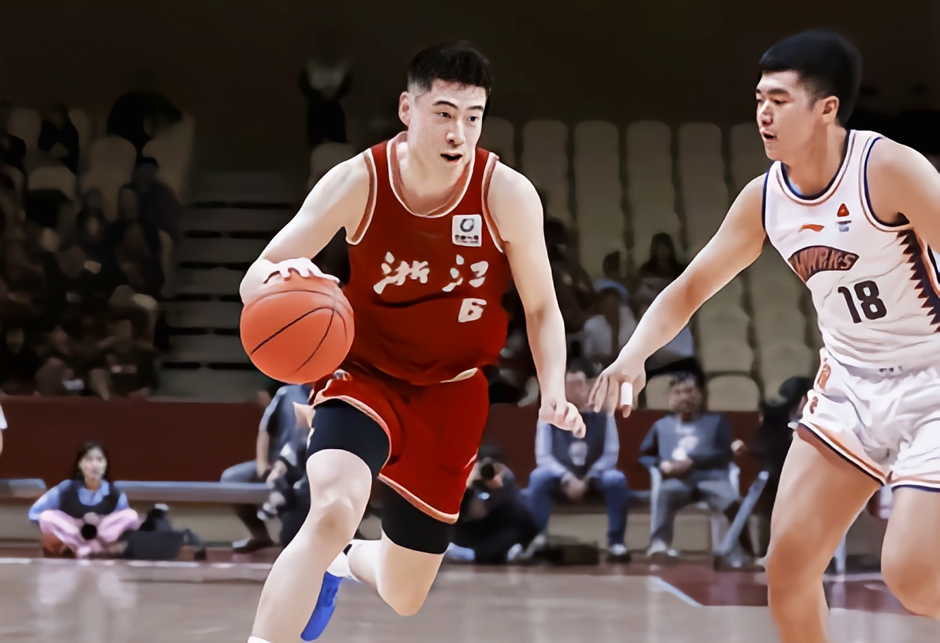 浙江队逆转广州队，王哲林扛起全队